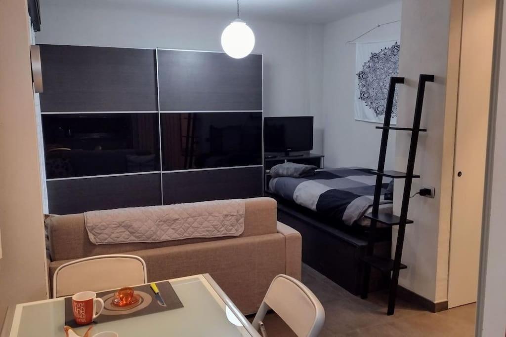 Appartamento Mama Monolocale Terrazzo Vista Mare Вентимилья Экстерьер фото